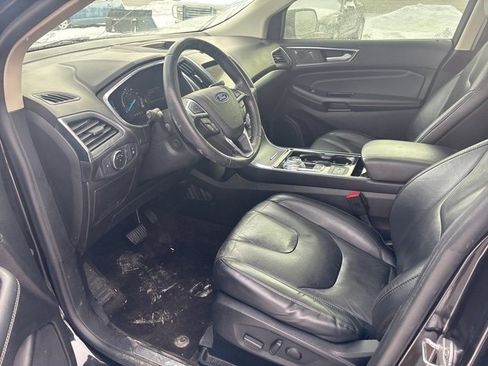 Used 2020 Ford Edge Titanium image 8