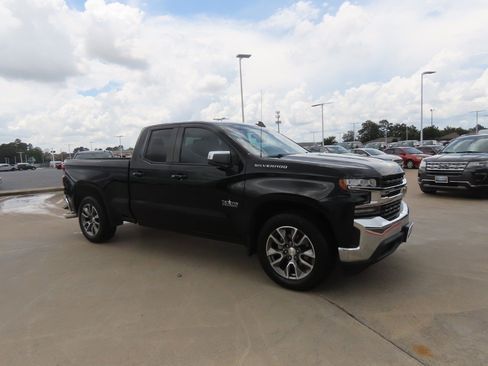 Used 2019 Chevrolet Silverado 1500 LT w/ Texas Edition RWD image 7