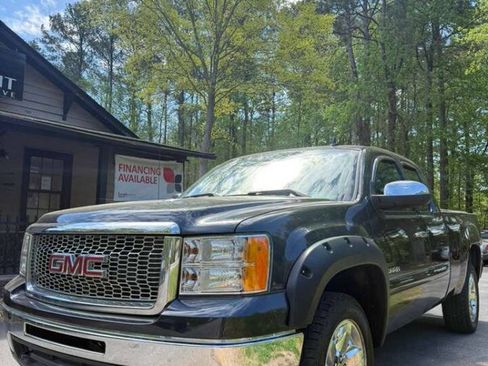 Used 2013 GMC Sierra 1500 SLE image 2