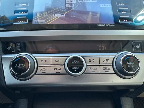 Used 2017 Subaru Outback 2.5i Limited image 23