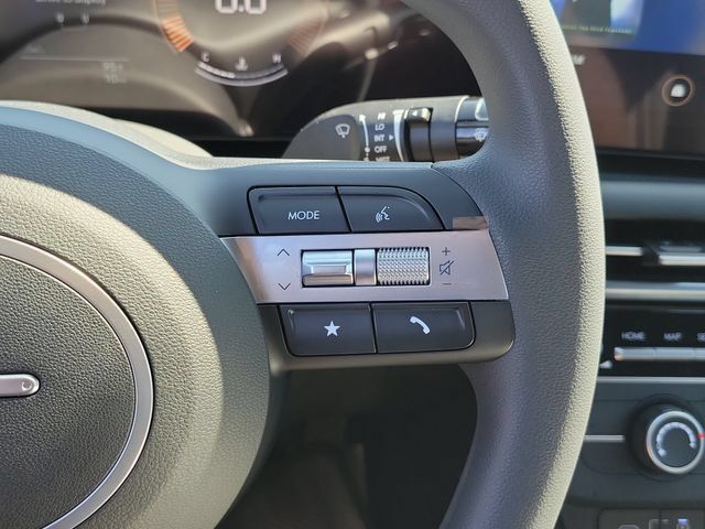 New 2027 Hyundai Santa Cruz SE FWD image 8