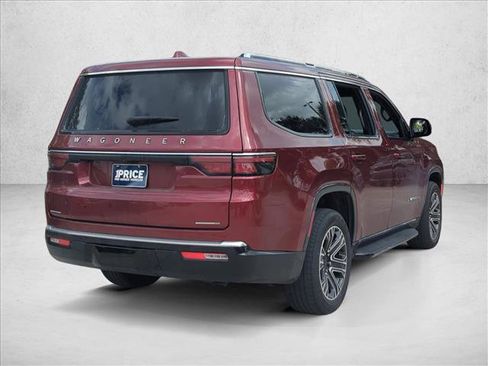 Used 2022 Jeep Wagoneer Series III image 5