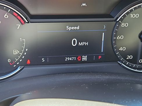 Certified 2023 Cadillac XT4 Luxury w/ Cold Weather Package AWD/4WD image 20