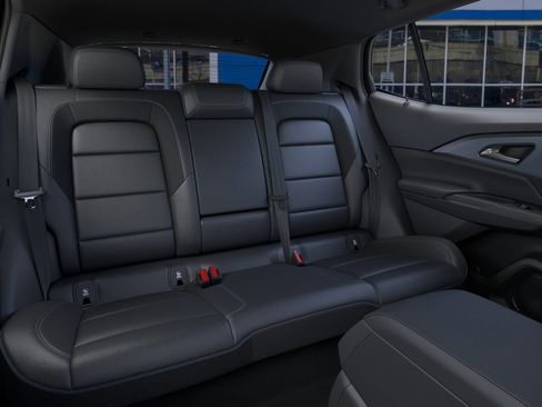 New 2025 Chevrolet Equinox EV LT image 17