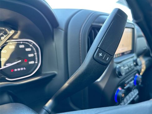 Used 2020 GMC Sierra 2500 AT4 w/ AT4 Premium Package image 17