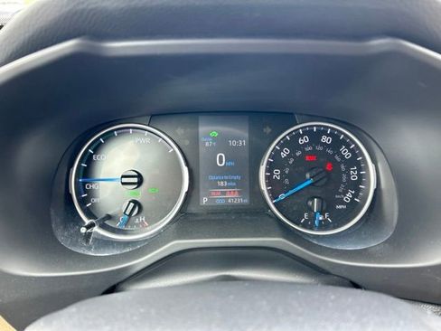 Used 2022 Toyota RAV4 XLE w/ Convenience Package AWD/4WD image 14