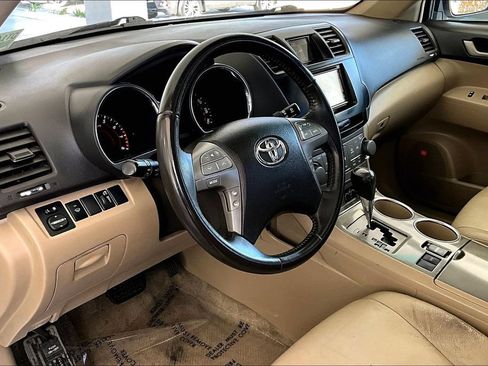Used 2008 Toyota Highlander Sport FWD image 17