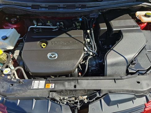 Used 2010 MAZDA MAZDA5 Sport FWD image 35