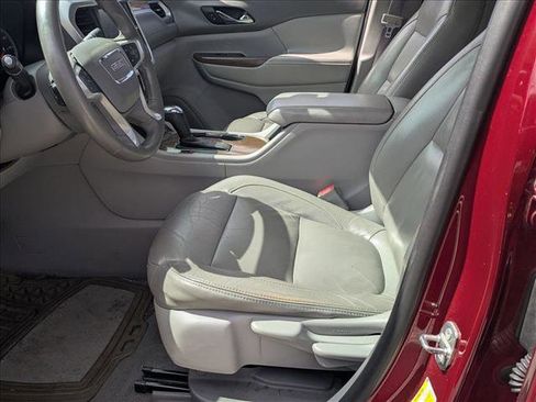 Used 2018 GMC Acadia SLE image 15