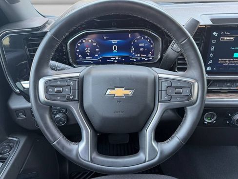 Used 2023 Chevrolet Silverado 1500 LT AWD/4WD image 12