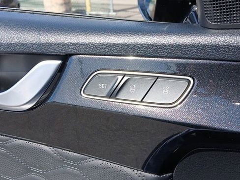 Used 2022 Hyundai Palisade Calligraphy image 19