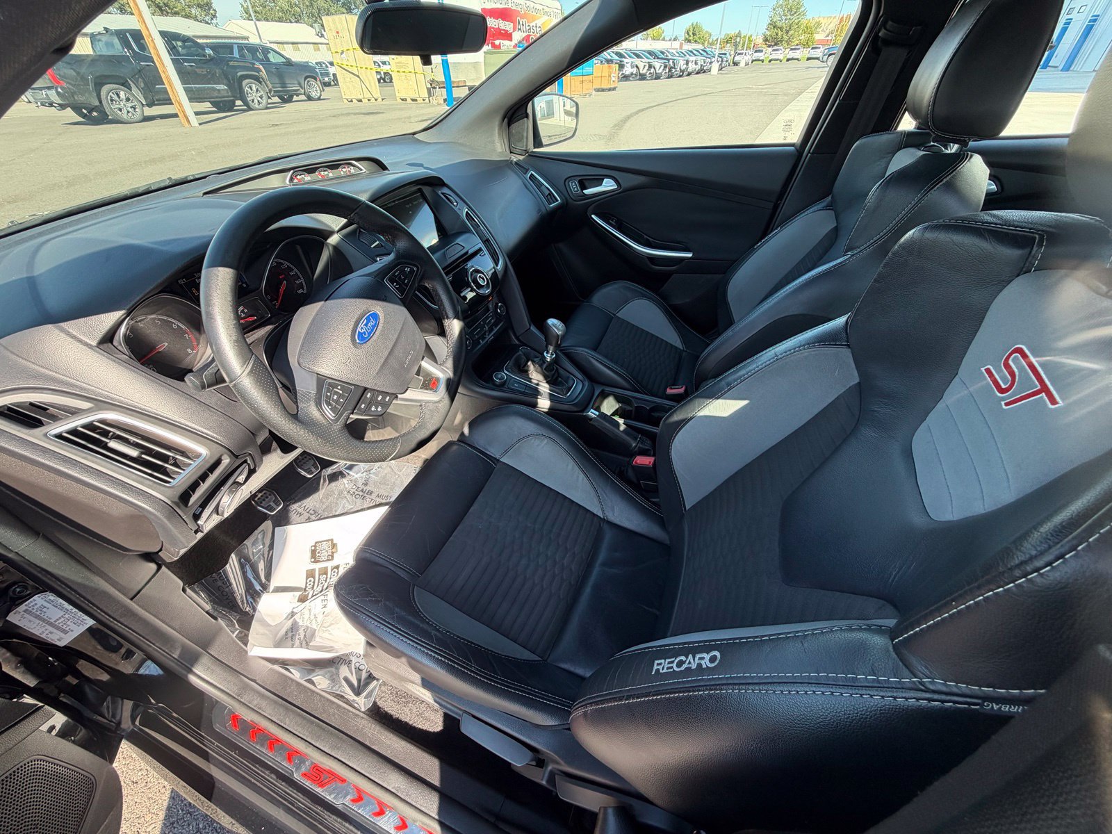 Used 2016 Ford Focus ST w/ Equipment Group 401A FWD image 14