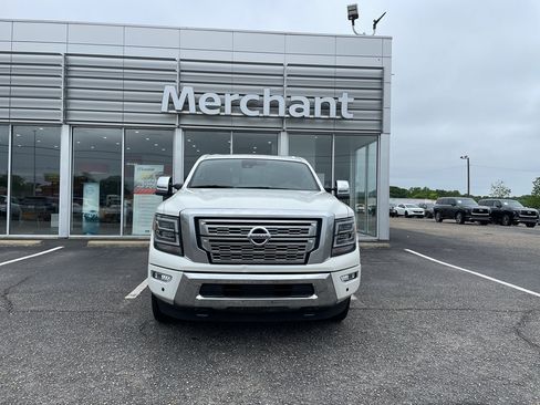 Used 2021 Nissan Titan Platinum Reserve w/ Moonroof Package AWD/4WD image 3