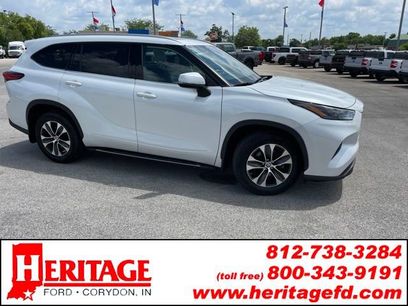 Used 2022 Toyota Highlander XLE