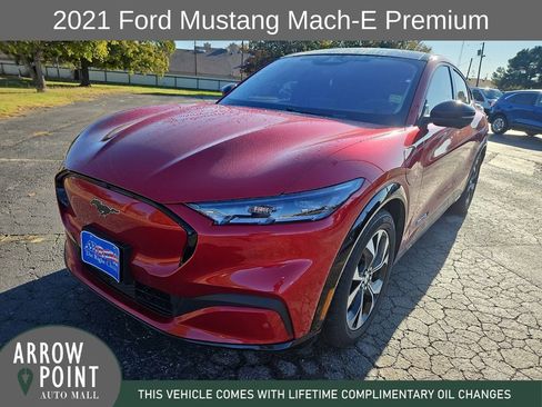 Used 2021 Ford Mustang Mach-E Premium image 4