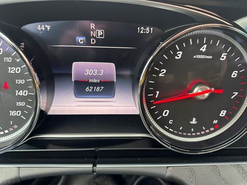 Used 2019 Mercedes-Benz E 300 image 13