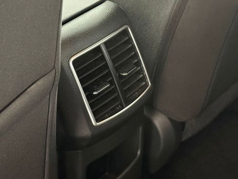 Used 2025 Kia Sportage LX image 21