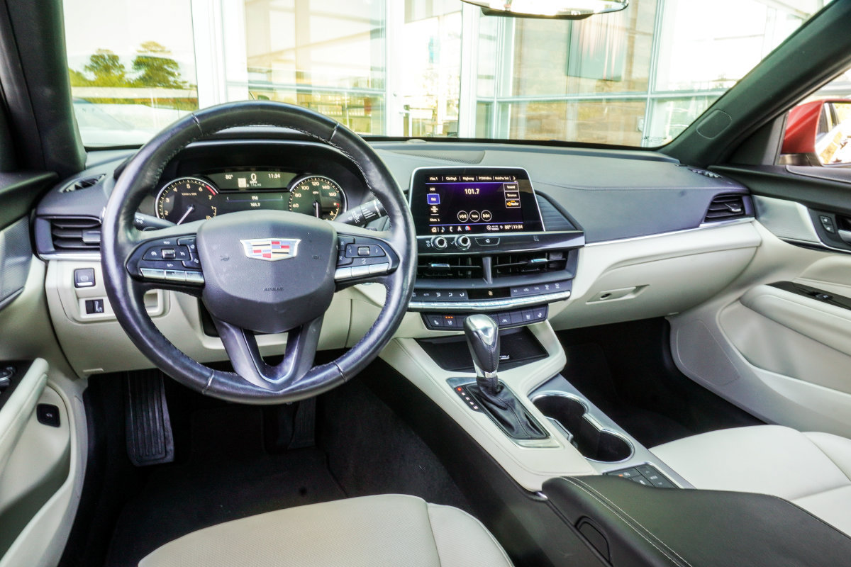 Used 2021 Cadillac CT4 Premium Luxury RWD image 16