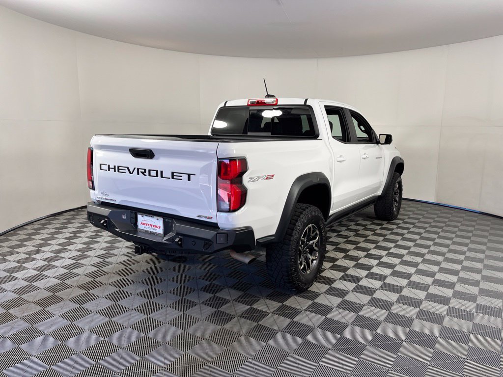 Certified 2024 Chevrolet Colorado ZR2 w/ ZR2 Convenience Package III AWD/4WD image 18