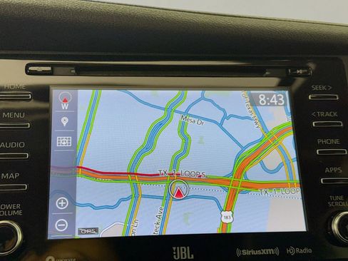 Used 2020 Toyota Sienna SE w/ SE Preferred Package image 16