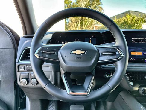 Used 2025 Chevrolet Tahoe LS image 20