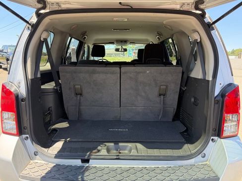 Used 2012 Nissan Pathfinder SV w/ Protection Pkg AWD/4WD image 5
