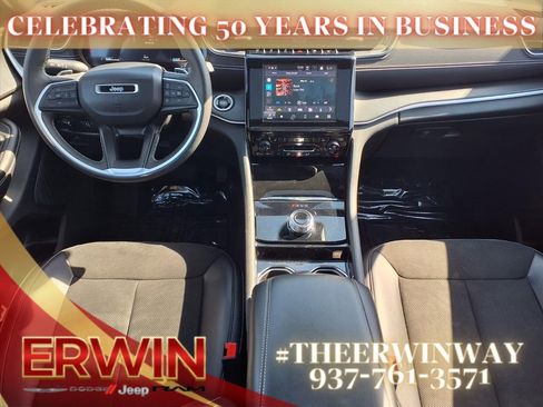 Certified 2023 Jeep Grand Cherokee Altitude image 4