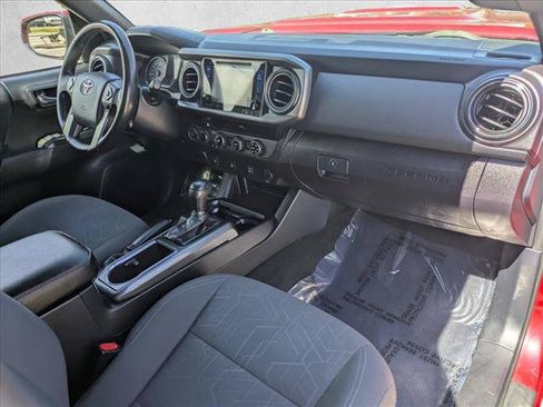 Used 2017 Toyota Tacoma TRD Sport w/ Tow Package (A/T) AWD/4WD image 19