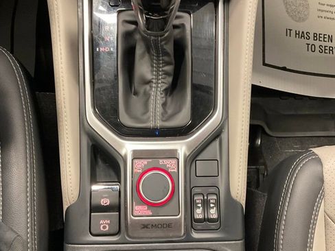 Used 2023 Subaru Forester Limited image 28