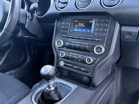 Used 2018 Ford Mustang Coupe image 26