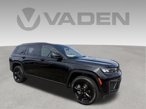 New 2026 Jeep Grand Cherokee L Limited w/ Limited Altitude Package AWD/4WD image 5