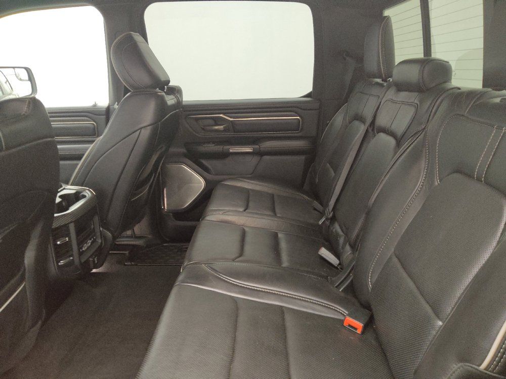 Used 2020 RAM 1500 Limited w/ Black Appearance Package AWD/4WD image 18