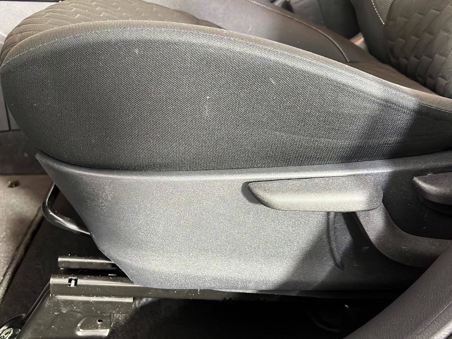 Used 2023 Nissan Kicks SV FWD image 16