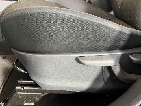 Used 2023 Nissan Kicks SV FWD image 16