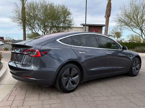 Used 2018 Tesla Model 3 Long Range image 3