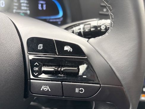 Used 2026 Hyundai Elantra Sport image 15