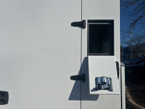 New 2025 Chevrolet Express 3500 Work Van w/ Power Convenience Package image 24