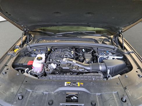 Used 2024 Jeep Grand Cherokee L Overland w/ Trailer Tow Package image 30