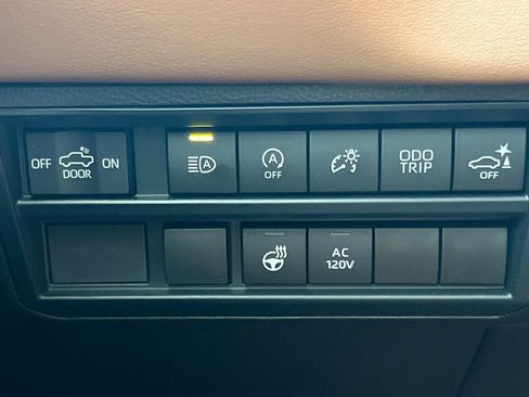 Used 2025 Toyota Tundra 1794 Edition image 34