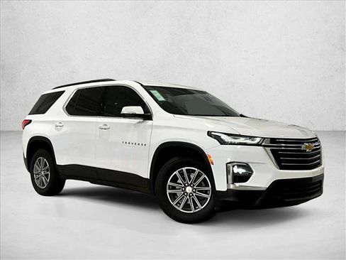 Used 2023 Chevrolet Traverse LT FWD image 12