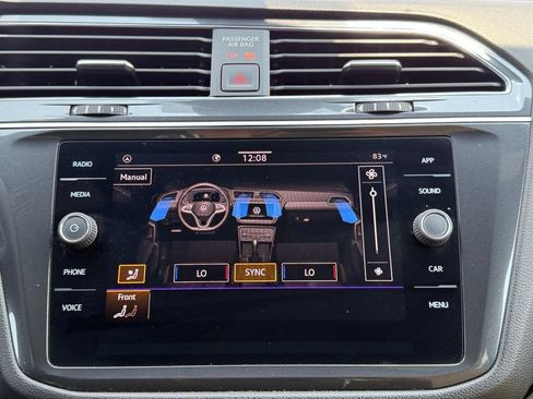 Used 2023 Volkswagen Tiguan SE R-Line FWD image 15