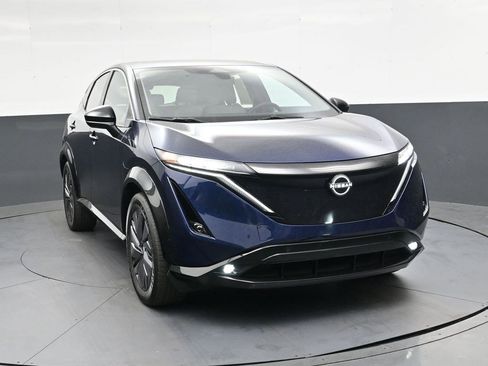 Used 2023 Nissan Ariya FWD image 10