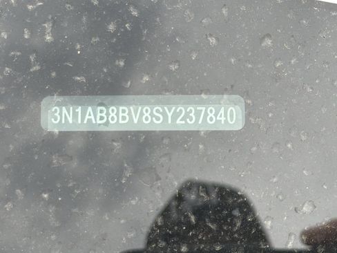 Used 2025 Nissan Sentra S w/ Trunk Package FWD image 2