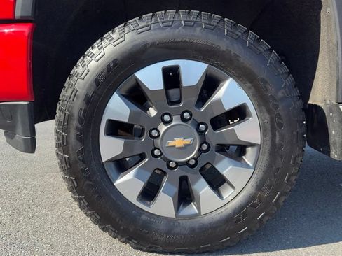 Certified 2021 Chevrolet Silverado 2500 Custom w/ Custom Value Package AWD/4WD image 22