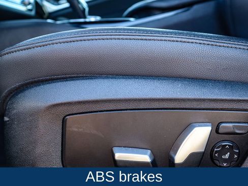 Used 2019 BMW 530i xDrive w/ Convenience Package image 11