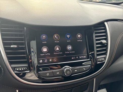 Used 2022 Chevrolet Trax LT w/ Driver Confidence Package image 9