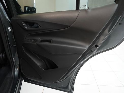 Used 2021 Chevrolet Equinox LT image 31