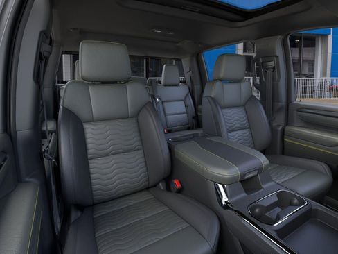 New 2025 Chevrolet Silverado 2500 ZR2 w/ Technology Package AWD/4WD image 16