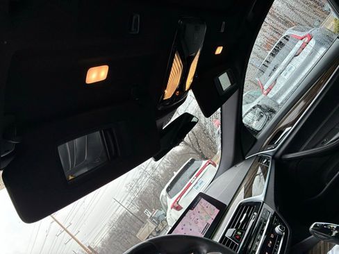 Used 2019 BMW 530i xDrive w/ M Sport Package image 44