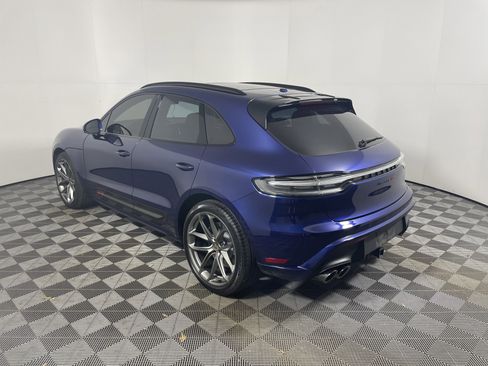 Certified 2024 Porsche Macan GTS image 3